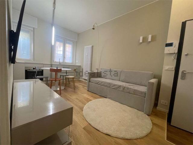 Appartamento in affitto di 45 m² in Via Privata Leto Pomponio, 4