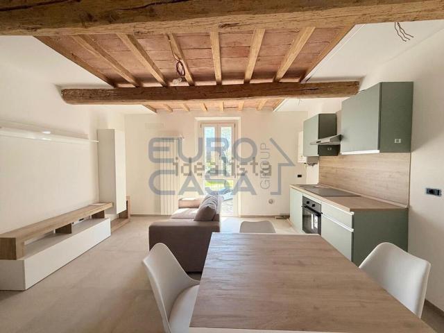 Appartamento in affitto di 45 m² in Via Radici in Piano