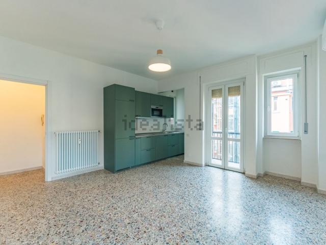 Appartamento in affitto di 45 m² in Viale Lucania, 3