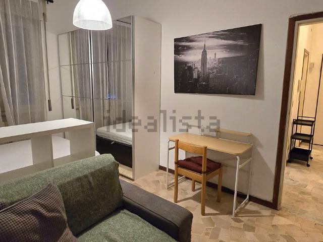 Appartamento in affitto di 48 m² in Via Tolmezzo, 12