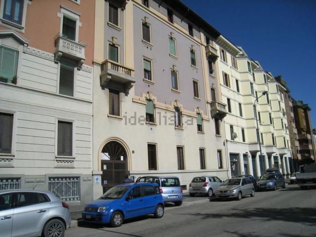 Appartamento in affitto di 48 m² in Via Arcivescovo Calabiana, 1