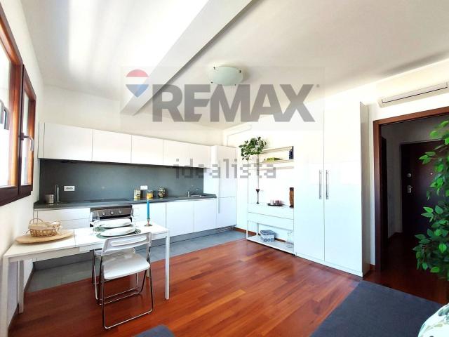 Appartamento in affitto di 48 m² in Via Emilio Treves, 3
