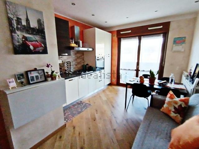 Appartamento in affitto di 48 m² in Via Luigi Cipriani, 258