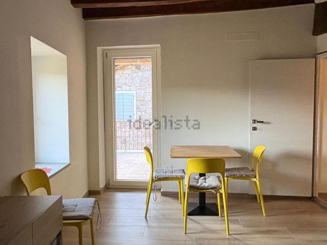 Appartamento in affitto di 48 m² in Via Medusia, 42