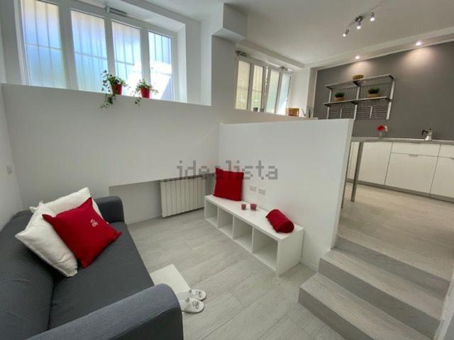 Appartamento in affitto di 49 m² in Via Forze Armate, 50