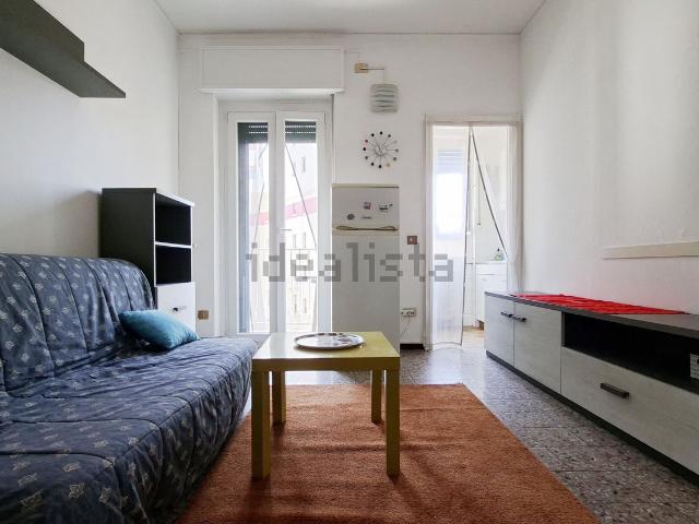 Appartamento in affitto di 53 m² in Via California, 3