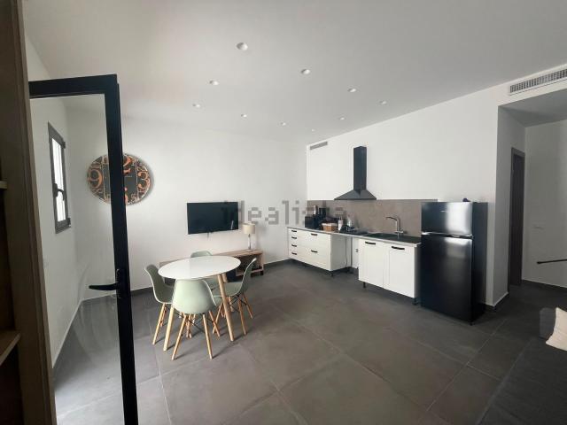 Appartamento in affitto di 53 m² in Via Svizzera, 1
