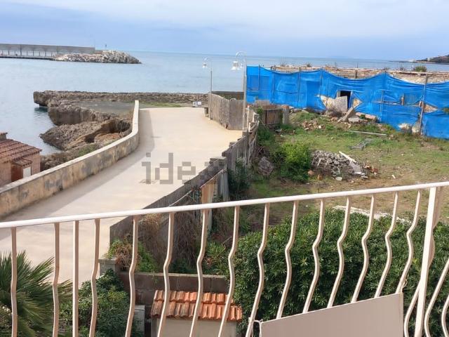 Appartamento in affitto di 50 m² in Lungomare di Crepatura, 2