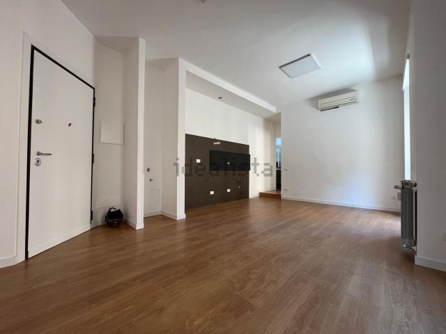 Appartamento in affitto di 50 m² in Piazzale delle Provincie, 2