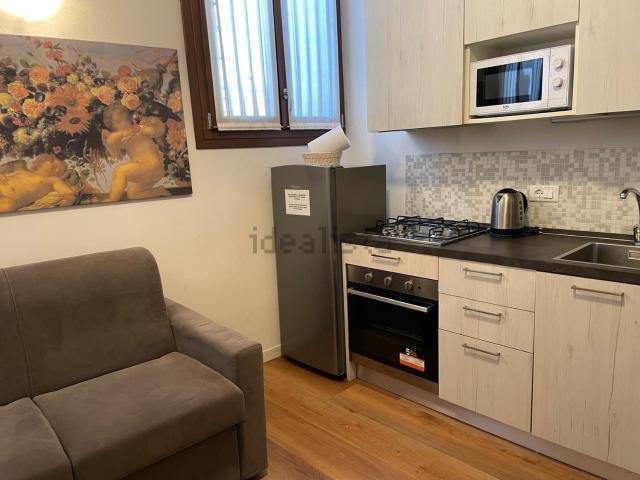 Appartamento in affitto di 50 m² in Piazzetta Santi Apostoli, 19