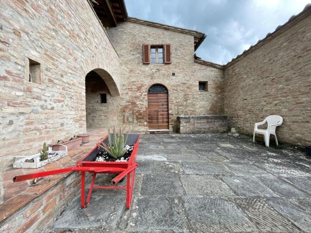 Appartamento in affitto di 50 m² in Strada di Renaccio, 53100