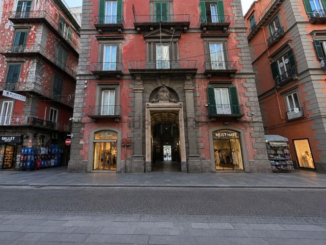 Appartamento in affitto di 50 m² in Via Toledo, 317
