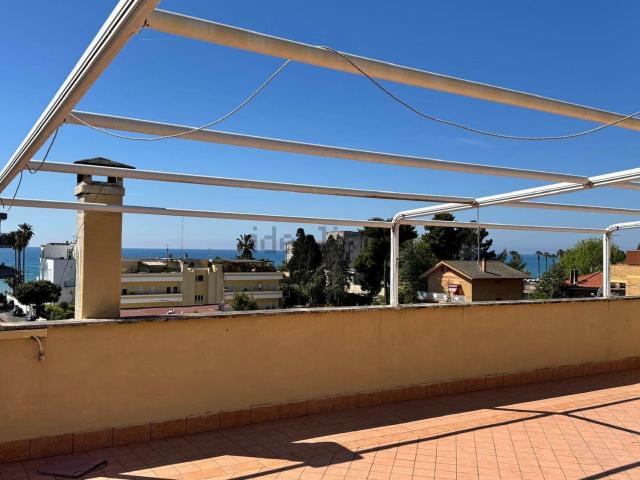 Appartamento in affitto di 50 m² in Via Calabria