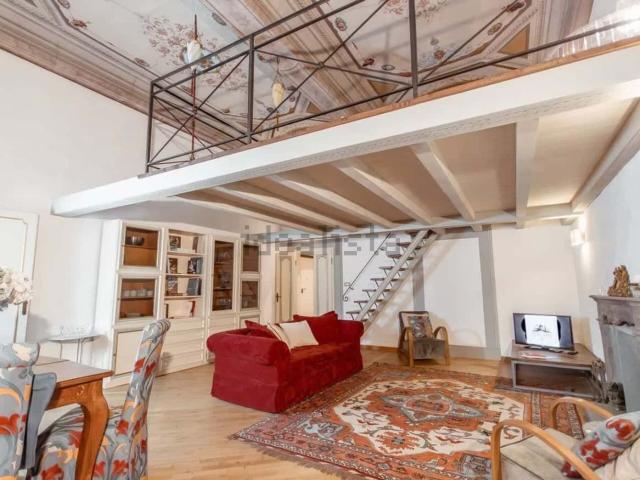 Appartamento in affitto di 50 m² in Via dei Serragli, 6