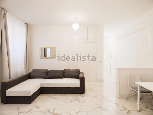 Appartamento in affitto di 50 m² in Via della Mendola, 2