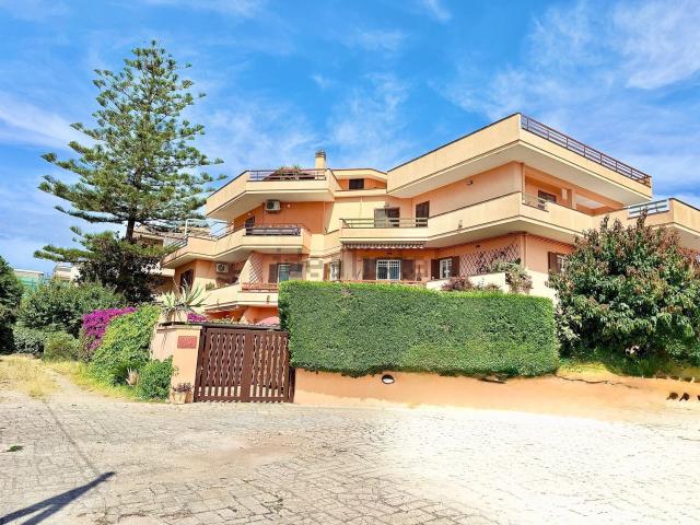 Appartamento in affitto di 50 m² in Via delle Azalee, 85