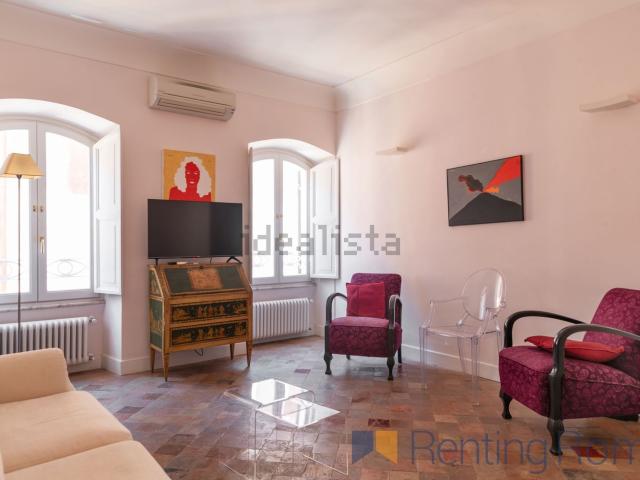 Appartamento in affitto di 50 m² in Via di Gesù e Maria, 19