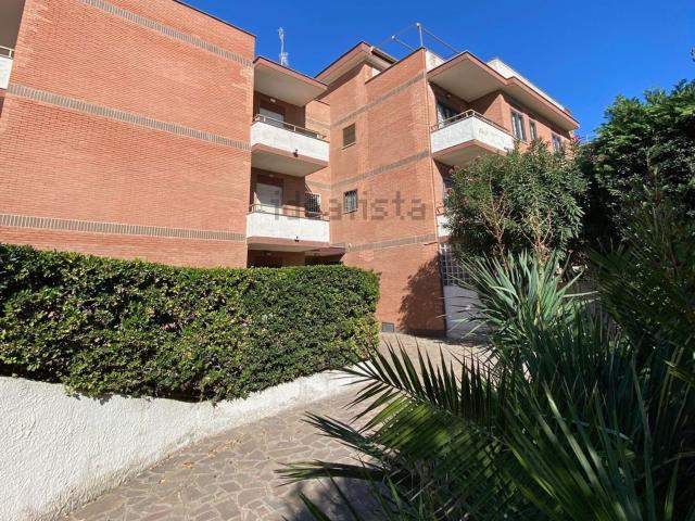 Appartamento in affitto di 50 m² in Via Lombardia, 2