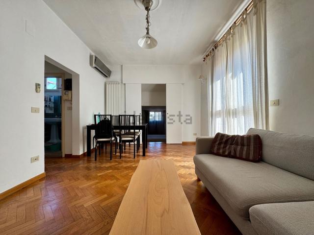 Appartamento in affitto di 50 m² in Via Lorenzo Il Magnifico, 63