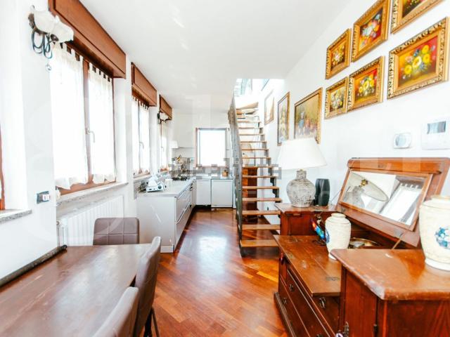 Appartamento in affitto di 50 m² in Viale Campania, 4