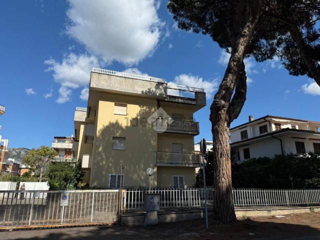 Appartamento in affitto di 50 m² in Viale Europa, 216