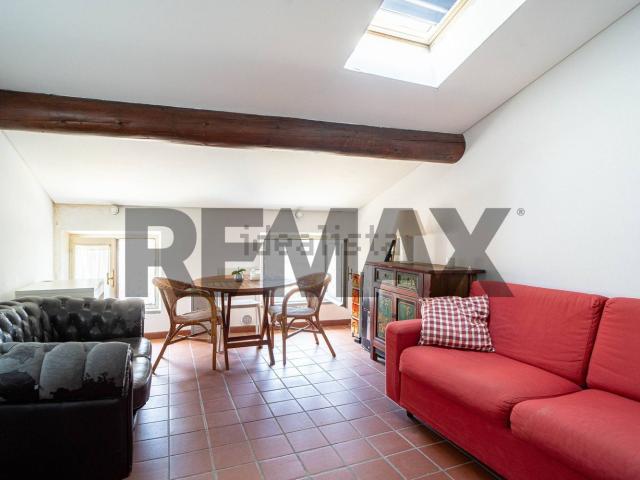 Appartamento in affitto di 51 m² in Borgo Angelo Mazza, 8