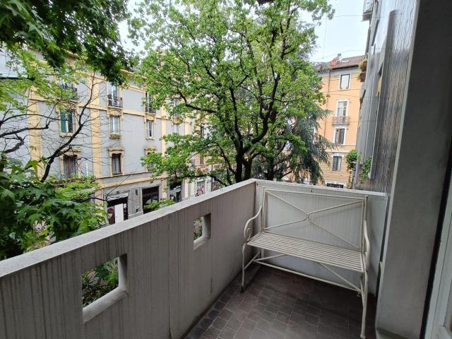 Appartamento in affitto di 51 m² in Via Popoli Uniti, 14