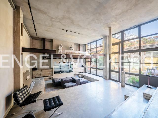 Appartamento in affitto di 528 m² in Via Carlo Imbonati, 5