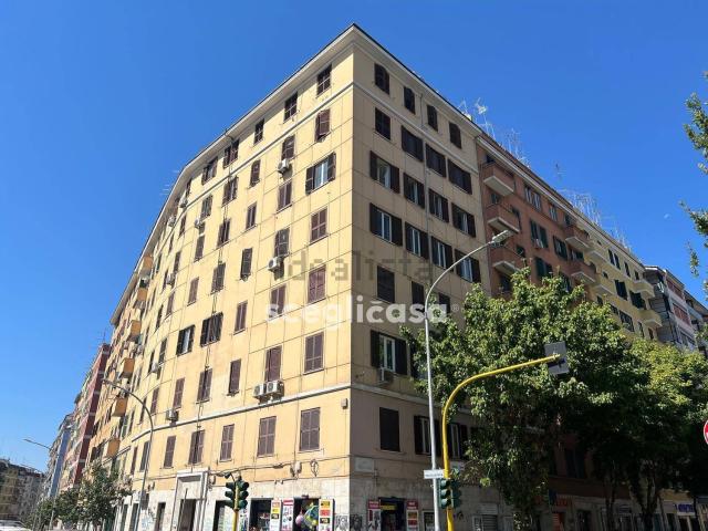 Appartamento in affitto di 52 m² in Via delle Cave, 98