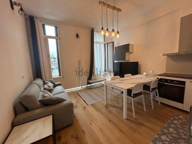 Appartamento in affitto di 57 m² in Piazza della Frutta, 10