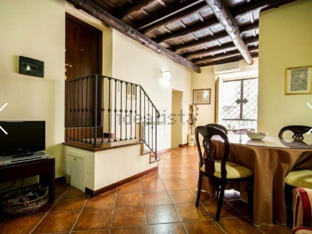 Appartamento in affitto di 57 m² in Via dell&apos Università, 30