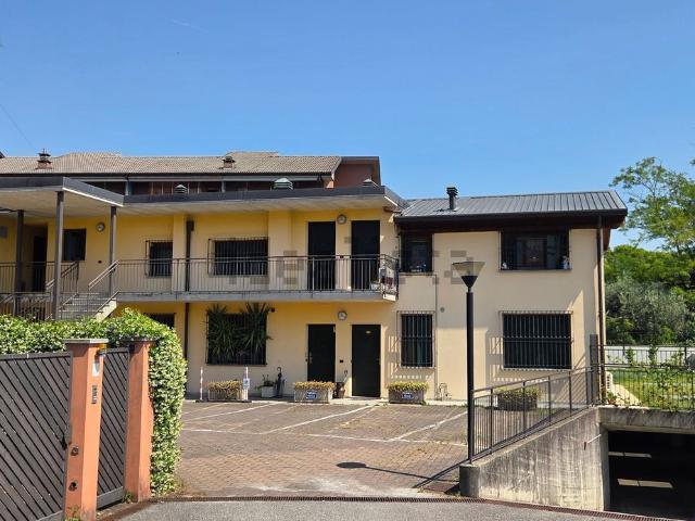 Appartamento in affitto di 57 m² in Via Lecco