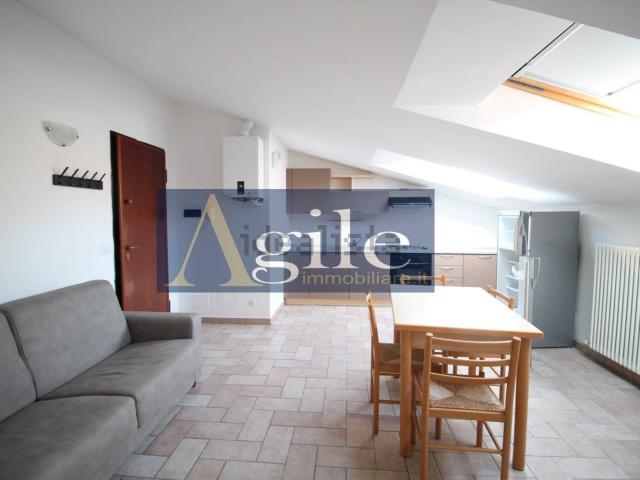 Appartamento in affitto di 54 m² in Via Umbria