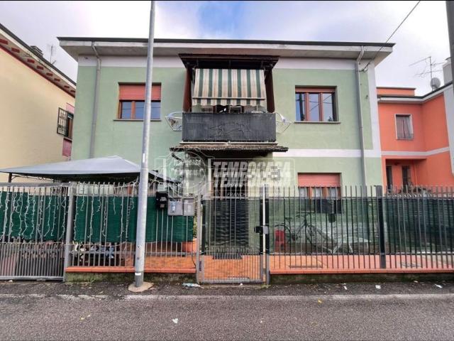 Appartamento in affitto di 54 m² in Via Giacomo Puccini
