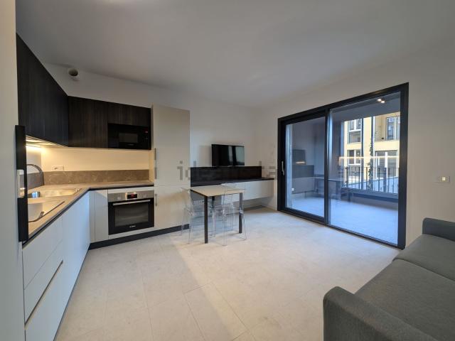 Appartamento in affitto di 54 m² in Via Monte Nevoso, 2