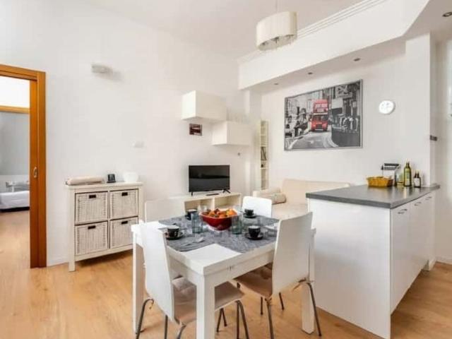 Appartamento in affitto di 54 m² in Via Privata Passo Pordoi, 12