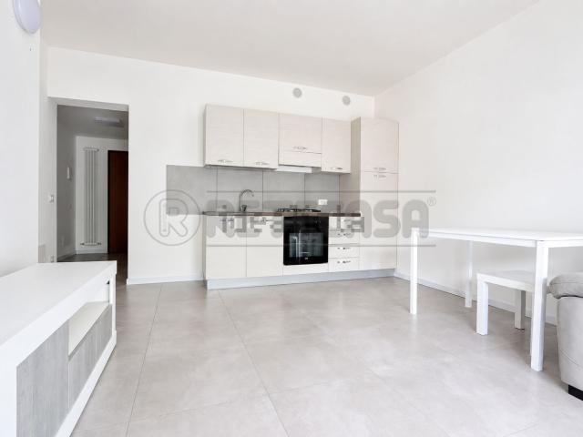 Appartamento in affitto di 54 m² in Via Solferino