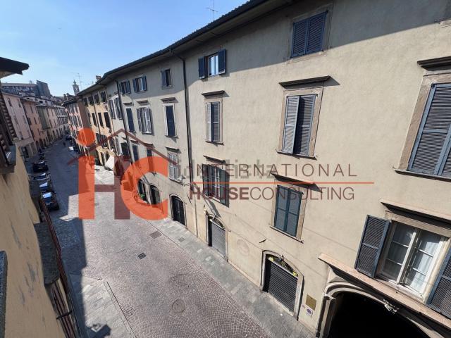 Appartamento in affitto di 55 m² in Borgo Palazzo, 19