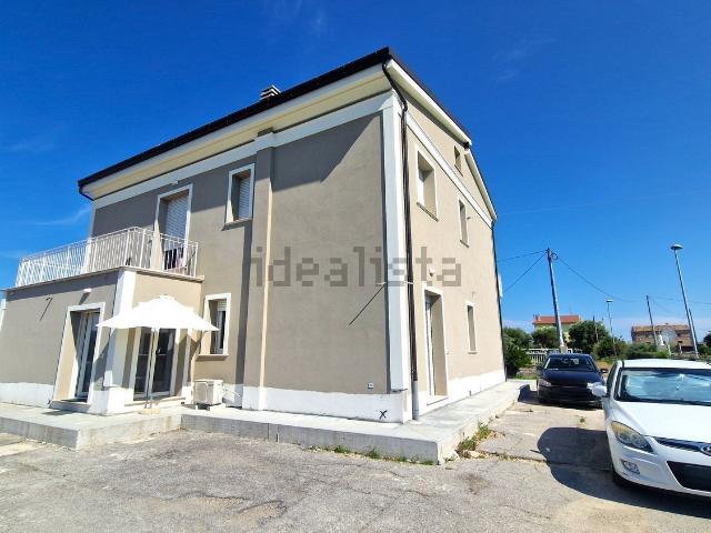 Appartamento in affitto di 55 m² in Contrada Sentina, 5