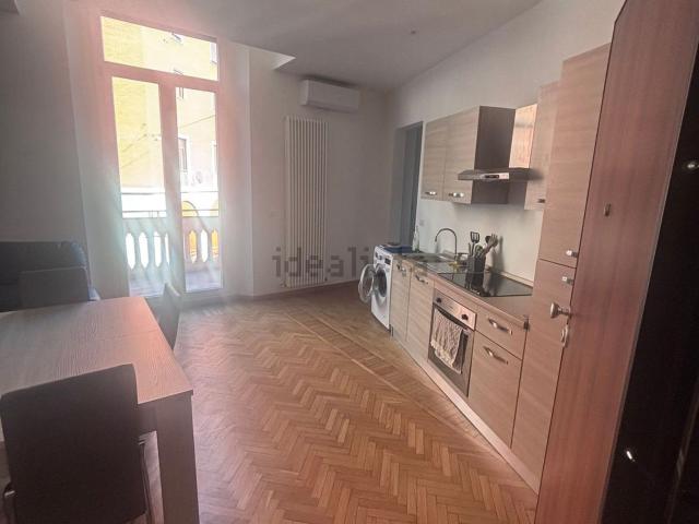 Appartamento in affitto di 55 m² in Piazza dei Martiri 1943 1945, 8