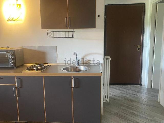 Appartamento in affitto di 55 m² in Strada Macchione, 14
