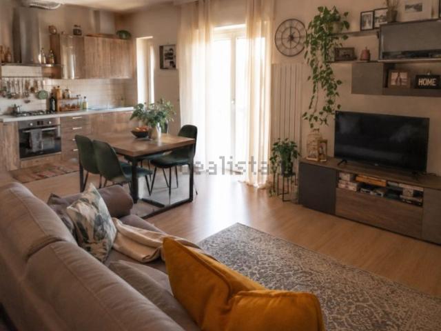 Appartamento in affitto di 55 m² in Via Alberto da Somma
