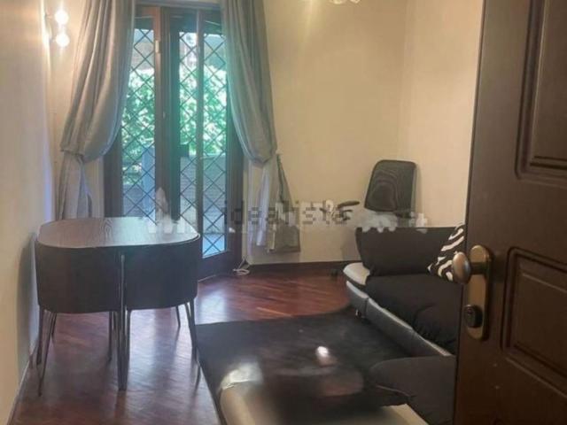 Appartamento in affitto di 55 m² in Via Crasso, 14
