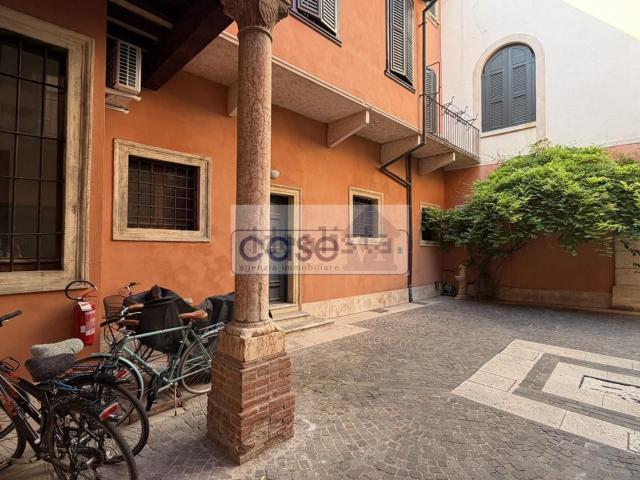 Appartamento in affitto di 55 m² in Via Duomo, 10