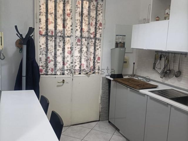 Appartamento in affitto di 55 m² in Via Duomo, Napoli, NA