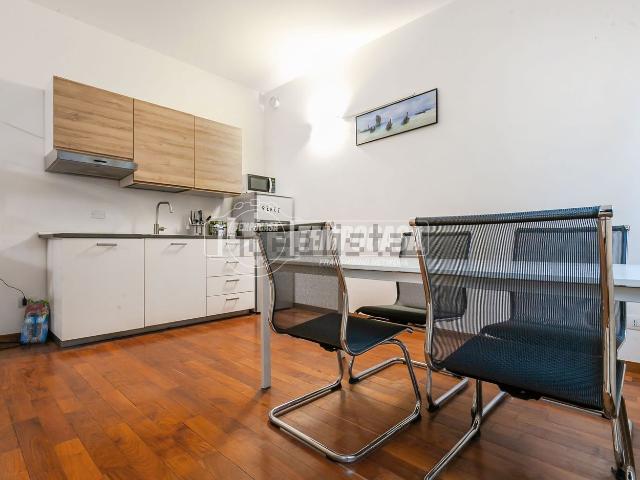 Appartamento in affitto di 55 m² in Via Enrico Cosenz