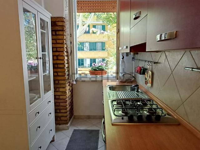 Appartamento in affitto di 55 m² in Via Licia, 44