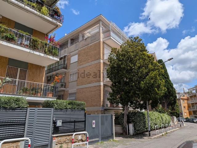 Appartamento in affitto di 55 m² in Via Marco Besso, 62