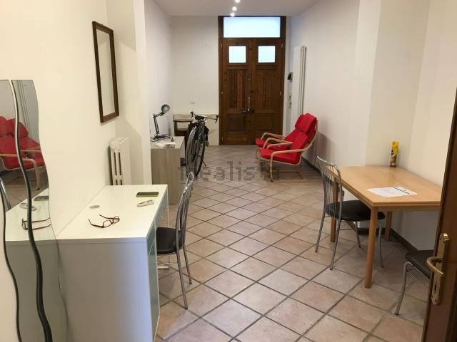 Appartamento in affitto di 55 m² in Via Porta San Pietro, 61