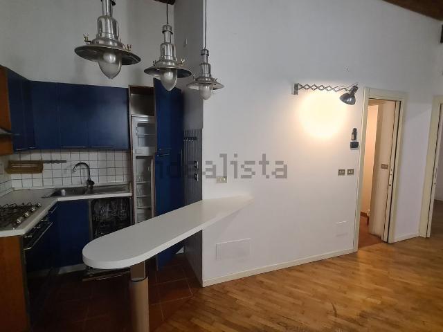 Appartamento in affitto di 55 m² in Via Sant&apos Isaia